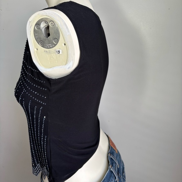 CB Established Elegant Black Sleeveless Top - Picture 5 of 6